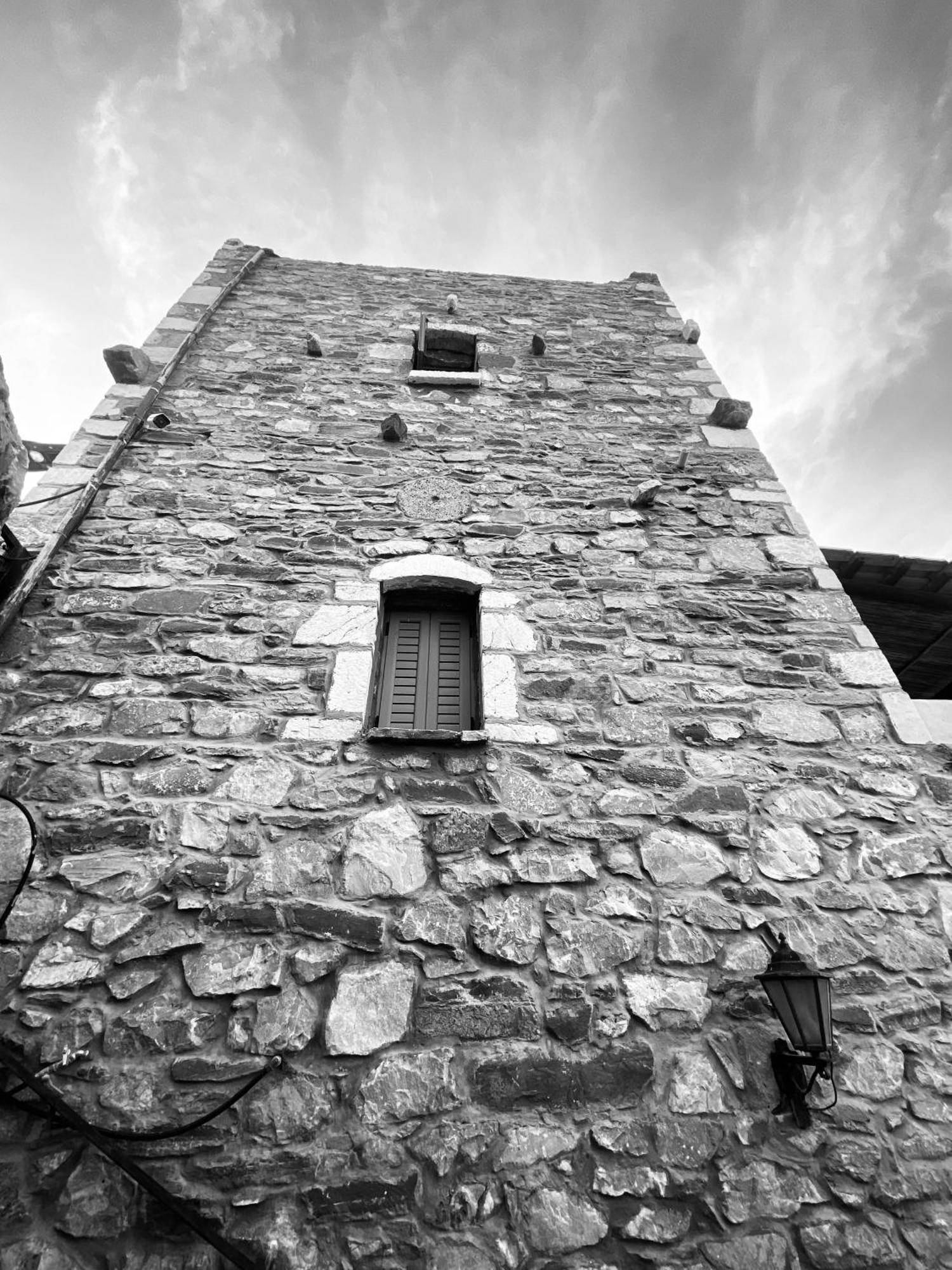 Hotel Castle Rizaraki Kokkala Exterior foto